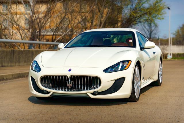 Photo 2 VIN: ZAM45VLA4E0087098 - MASERATI GRANTURISMO 