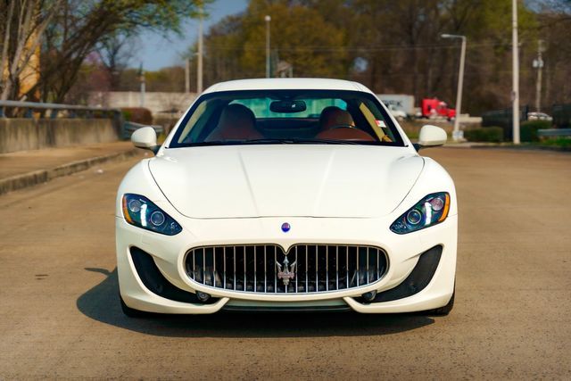 Photo 3 VIN: ZAM45VLA4E0087098 - MASERATI GRANTURISMO 