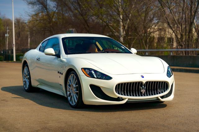 Photo 4 VIN: ZAM45VLA4E0087098 - MASERATI GRANTURISMO 