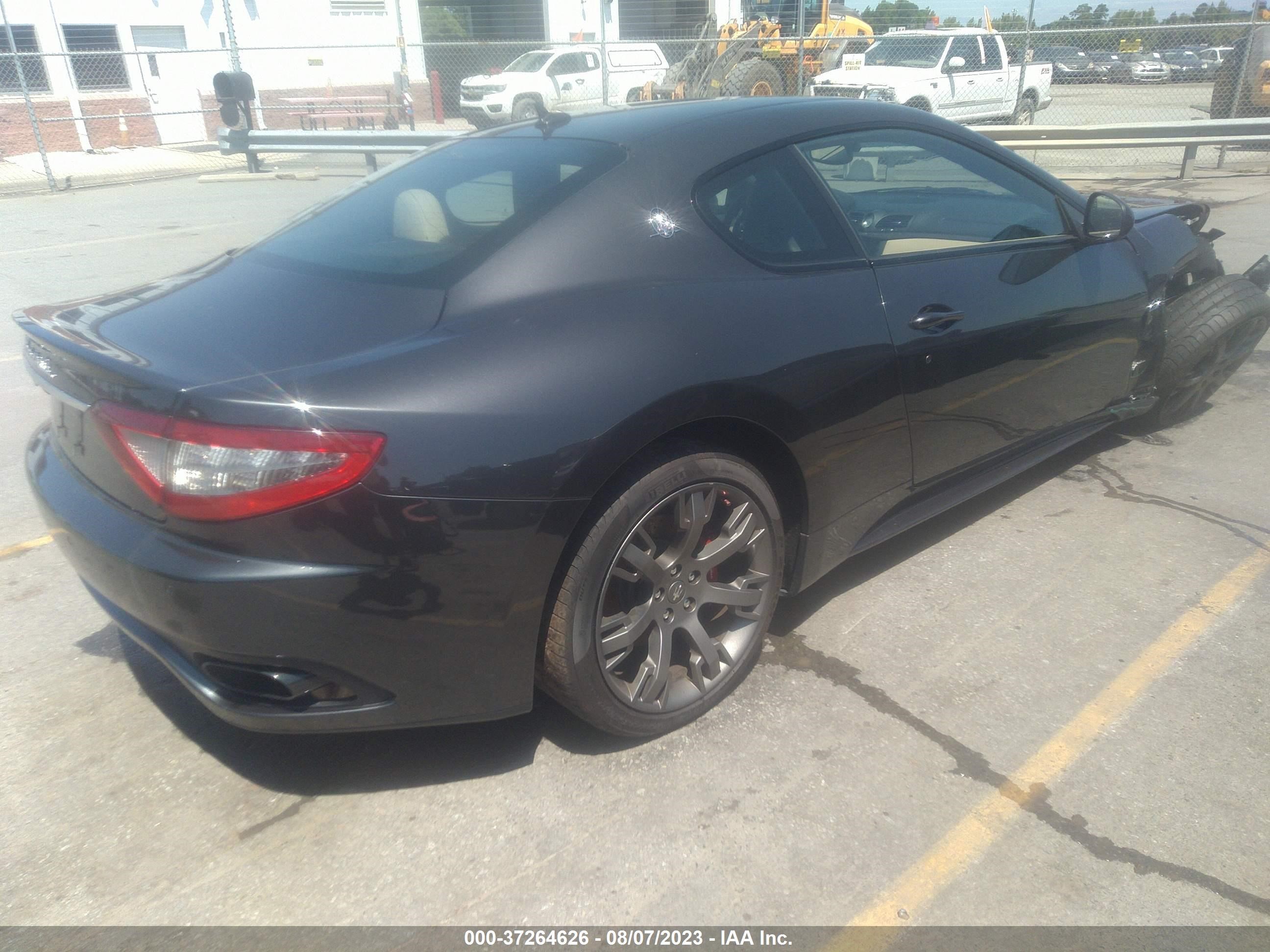 Photo 3 VIN: ZAM45VLA6F0132270 - MASERATI GRANTURISMO 