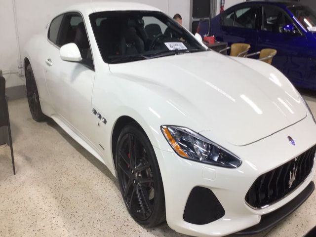 Photo 3 VIN: ZAM45VLA6J0254040 - MASERATI GRANTURISMO 