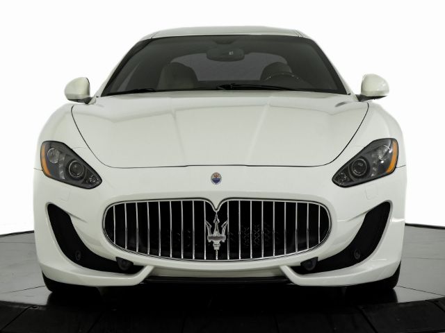 Photo 2 VIN: ZAM45VLA7E0083286 - MASERATI GRANTURISMO 