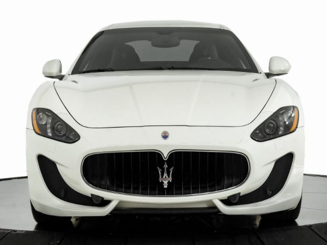 Photo 2 VIN: ZAM45VLA9G0177463 - MASERATI GRANTURISMO 