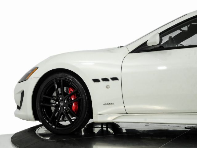 Photo 9 VIN: ZAM45VLA9G0177463 - MASERATI GRANTURISMO 