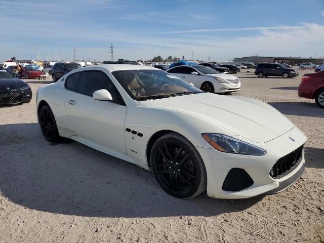 Photo 3 VIN: ZAM45VLA9J0270099 - MASERATI GRANTURISM 