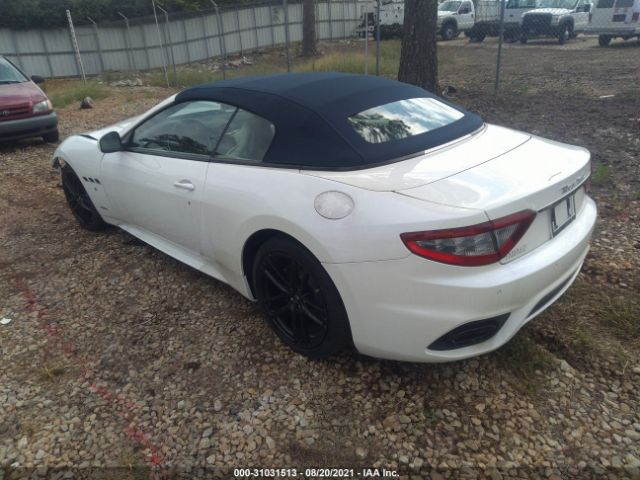 Photo 2 VIN: ZAM45VMA3J0290086 - MASERATI GRANTURISMO CONVERTIBLE 