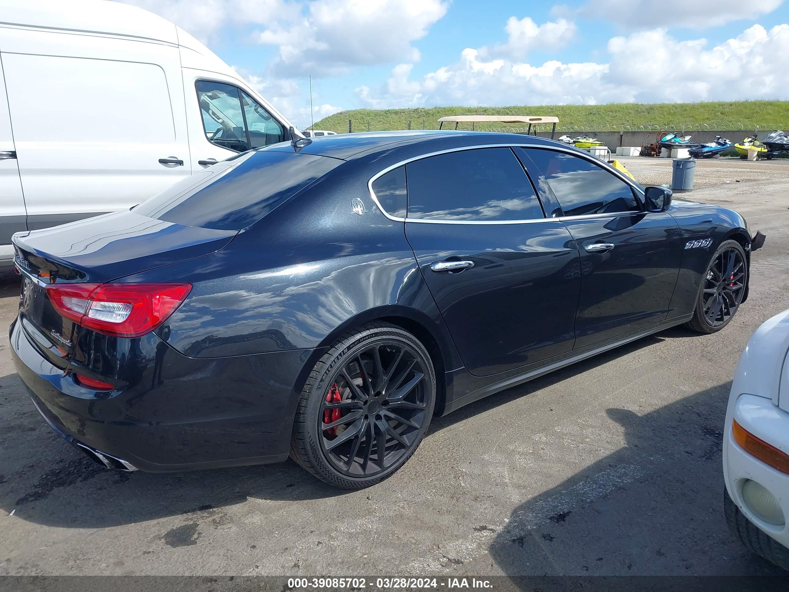 Photo 3 VIN: ZAM56PPA9E1082822 - MASERATI QUATTROPORTE 