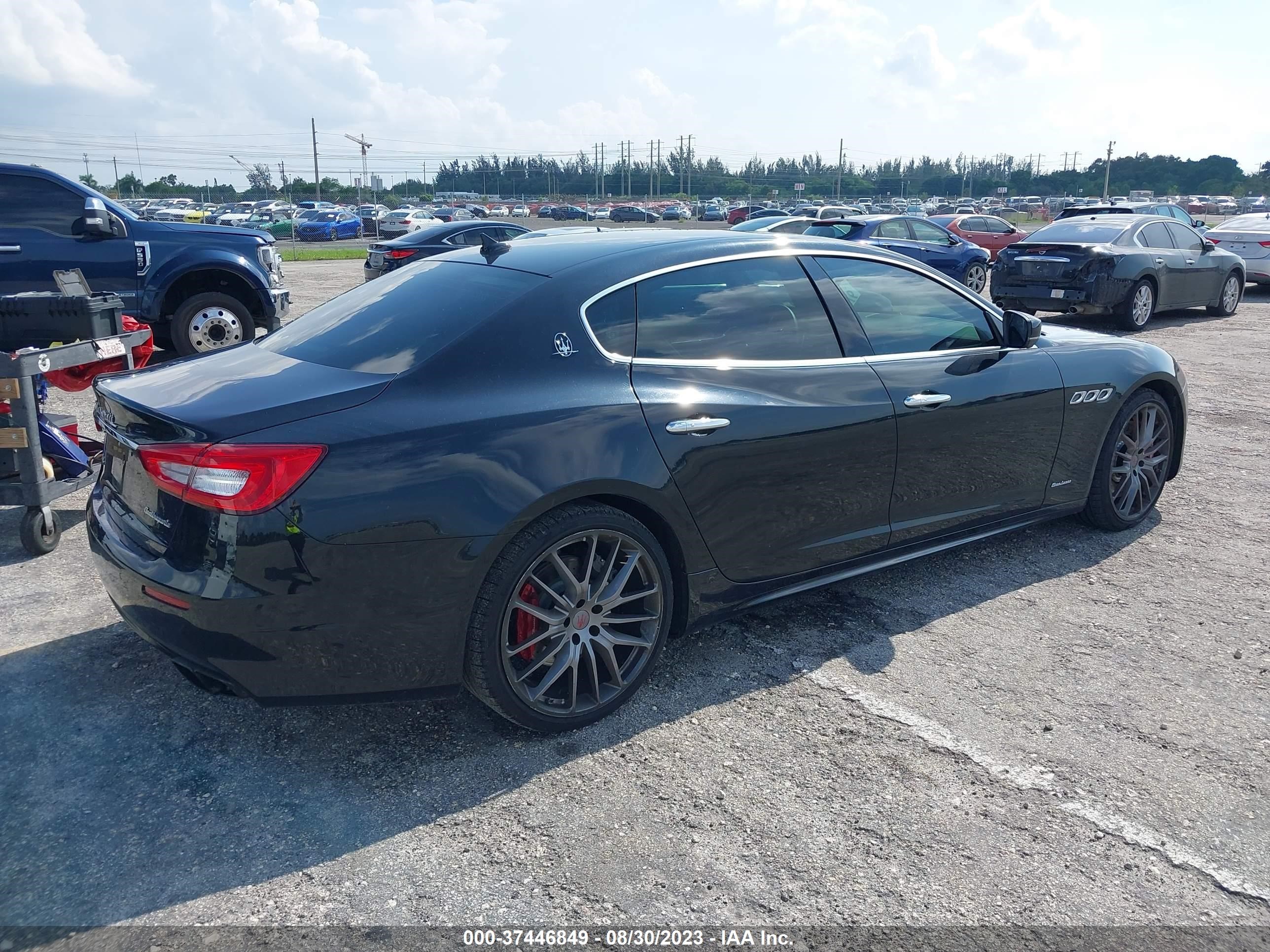 Photo 3 VIN: ZAM56PPL3H1211384 - MASERATI QUATTROPORTE 