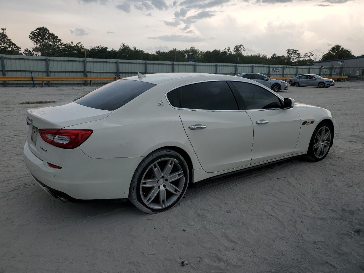 Photo 2 VIN: ZAM56RPA2G1187197 - MASERATI QUATTROPORTE 