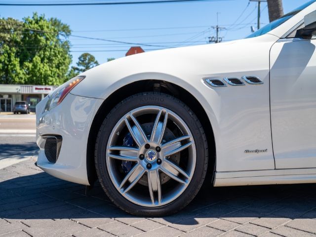 Photo 4 VIN: ZAM56RRS1H1229768 - MASERATI QUATTROPORTE 