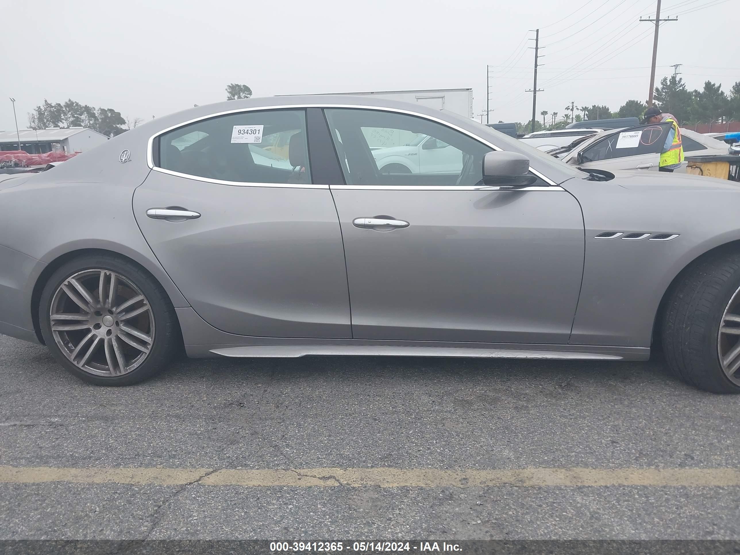 Photo 12 VIN: ZAM57RSA5G1171242 - MASERATI GHIBLI 