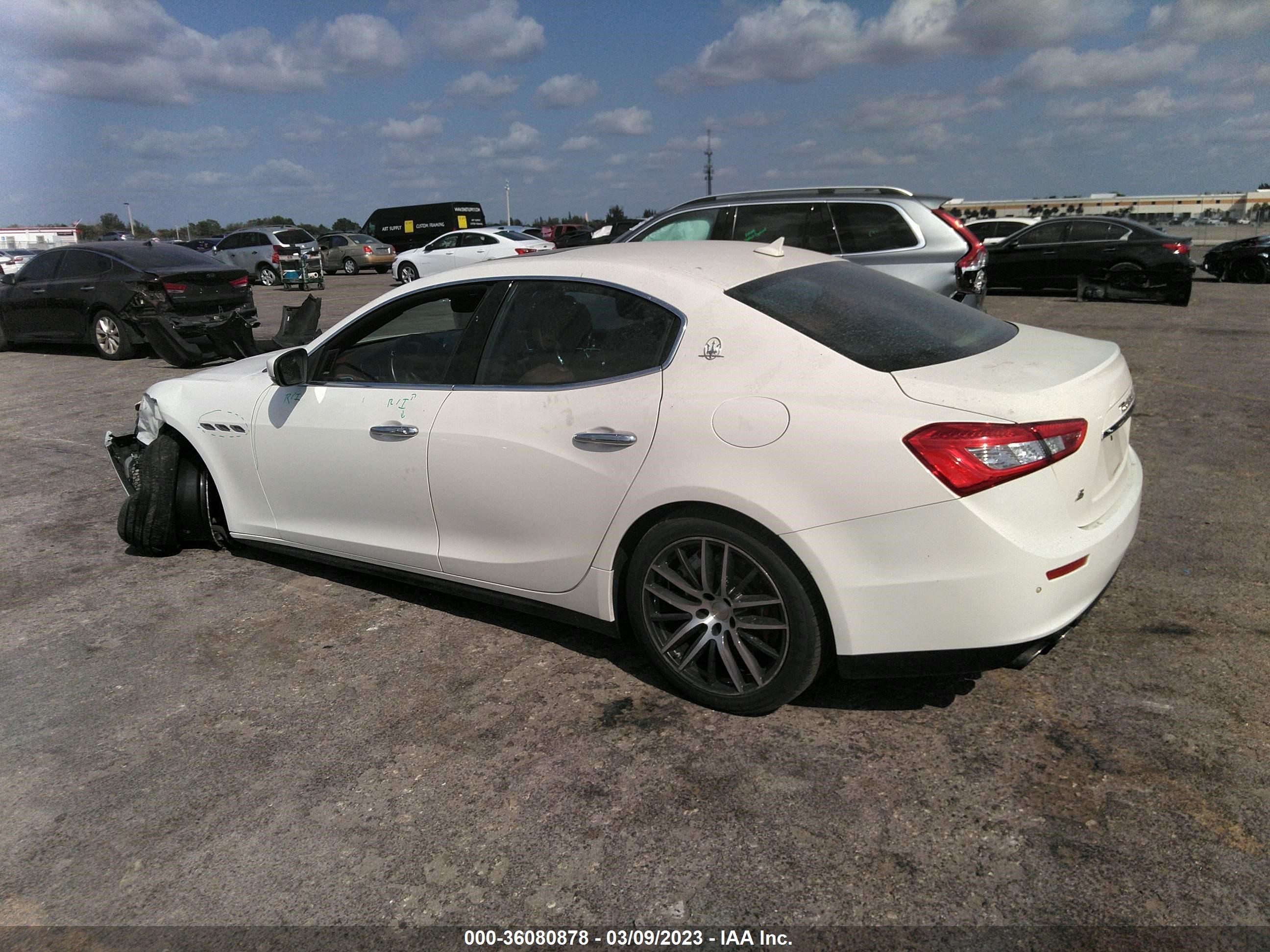 Photo 2 VIN: ZAM57RSA5H1235930 - MASERATI GHIBLI 