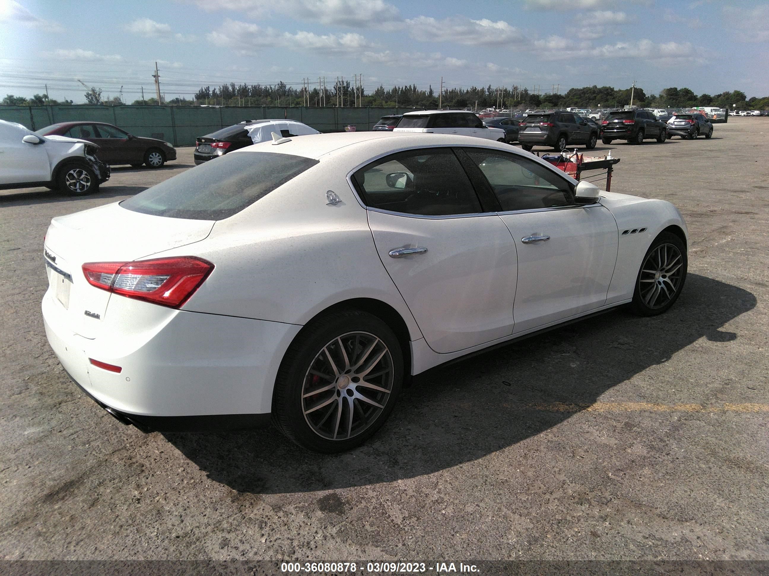 Photo 3 VIN: ZAM57RSA5H1235930 - MASERATI GHIBLI 