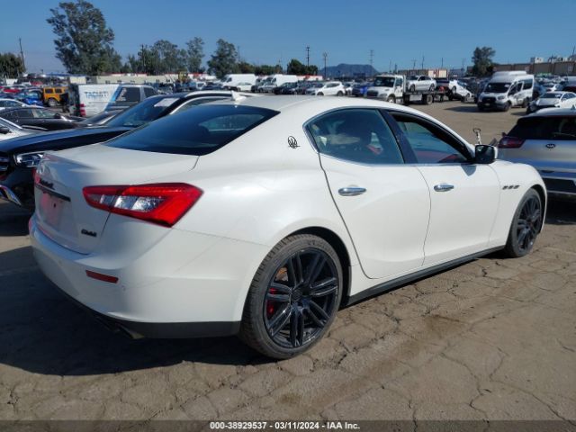 Photo 3 VIN: ZAM57RTA1F1133939 - MASERATI GHIBLI 