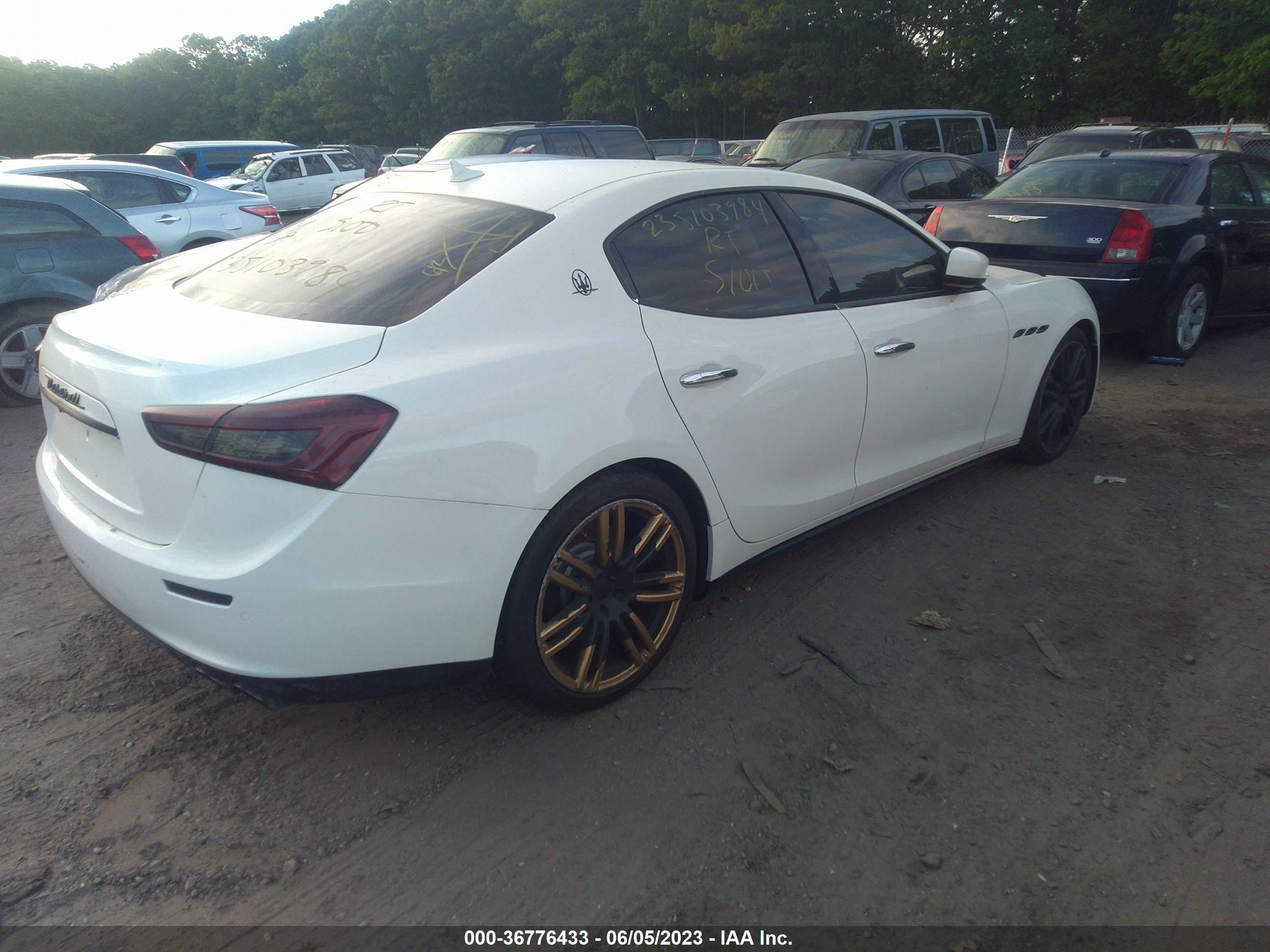 Photo 3 VIN: ZAM57RTA8F1144324 - MASERATI GHIBLI 