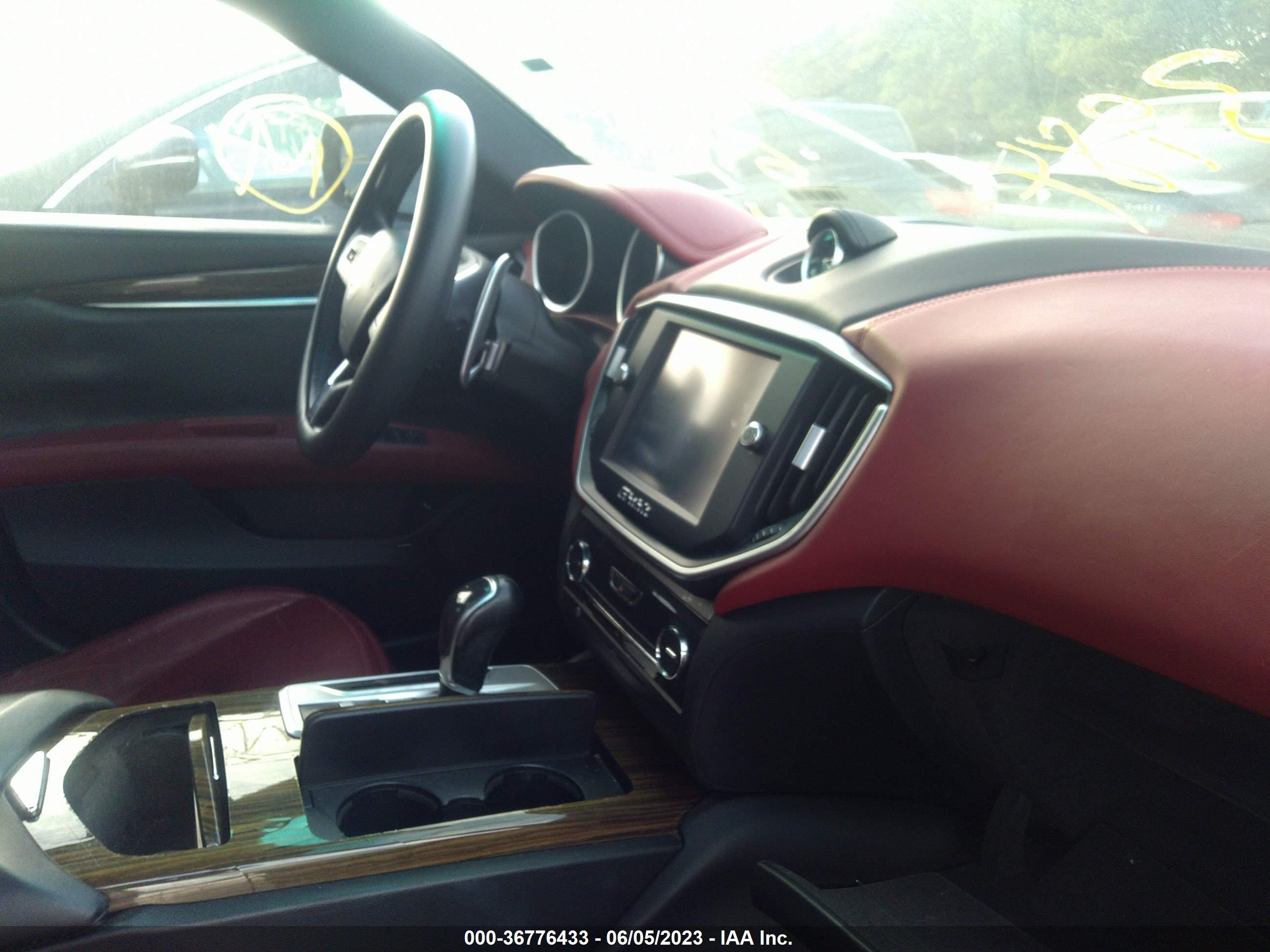 Photo 4 VIN: ZAM57RTA8F1144324 - MASERATI GHIBLI 