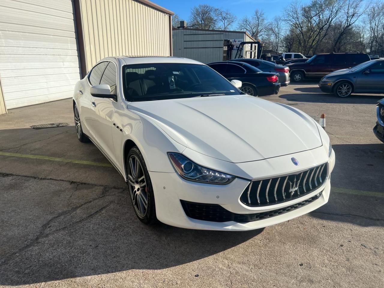 Photo 1 VIN: ZAM57XSA0K1314451 - MASERATI GHIBLI 