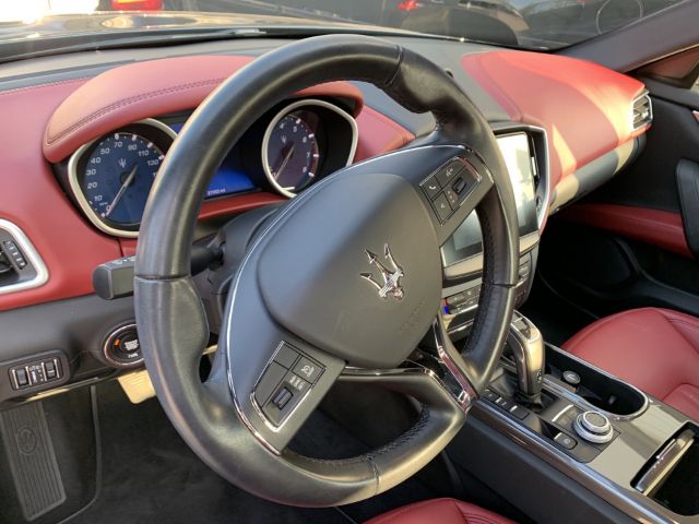 Photo 8 VIN: ZAM57XSA1K1319433 - MASERATI GHIBLI 