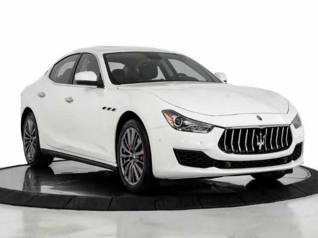 Photo 3 VIN: ZAM57XSA2K1324995 - MASERATI GHIBLI 