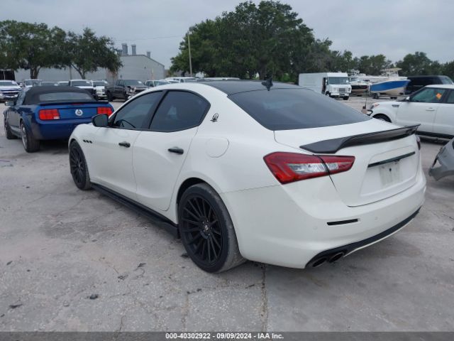 Photo 2 VIN: ZAM57XSA3J1268662 - MASERATI GHIBLI 