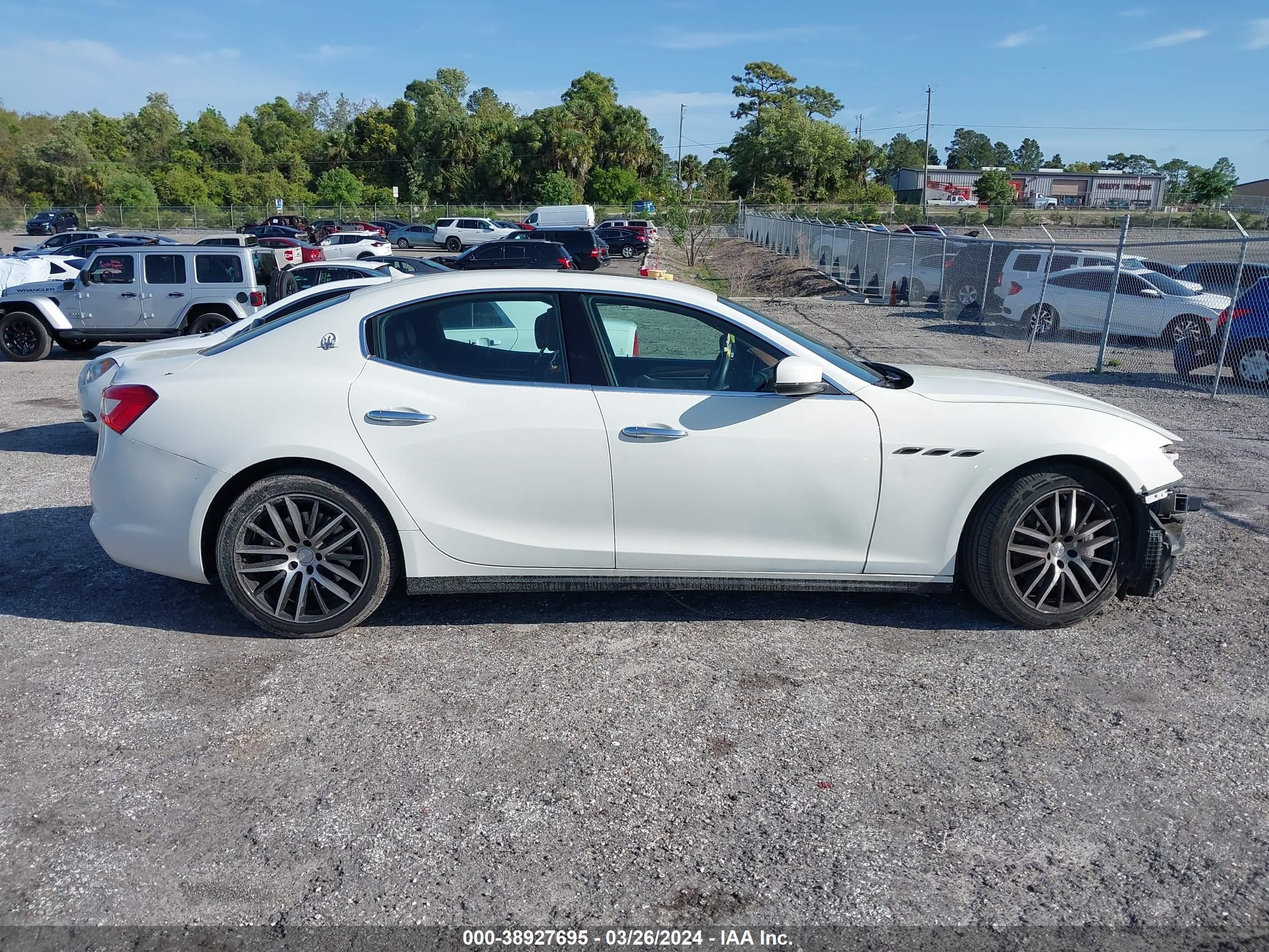 Photo 12 VIN: ZAM57XSA8J1278605 - MASERATI GHIBLI 