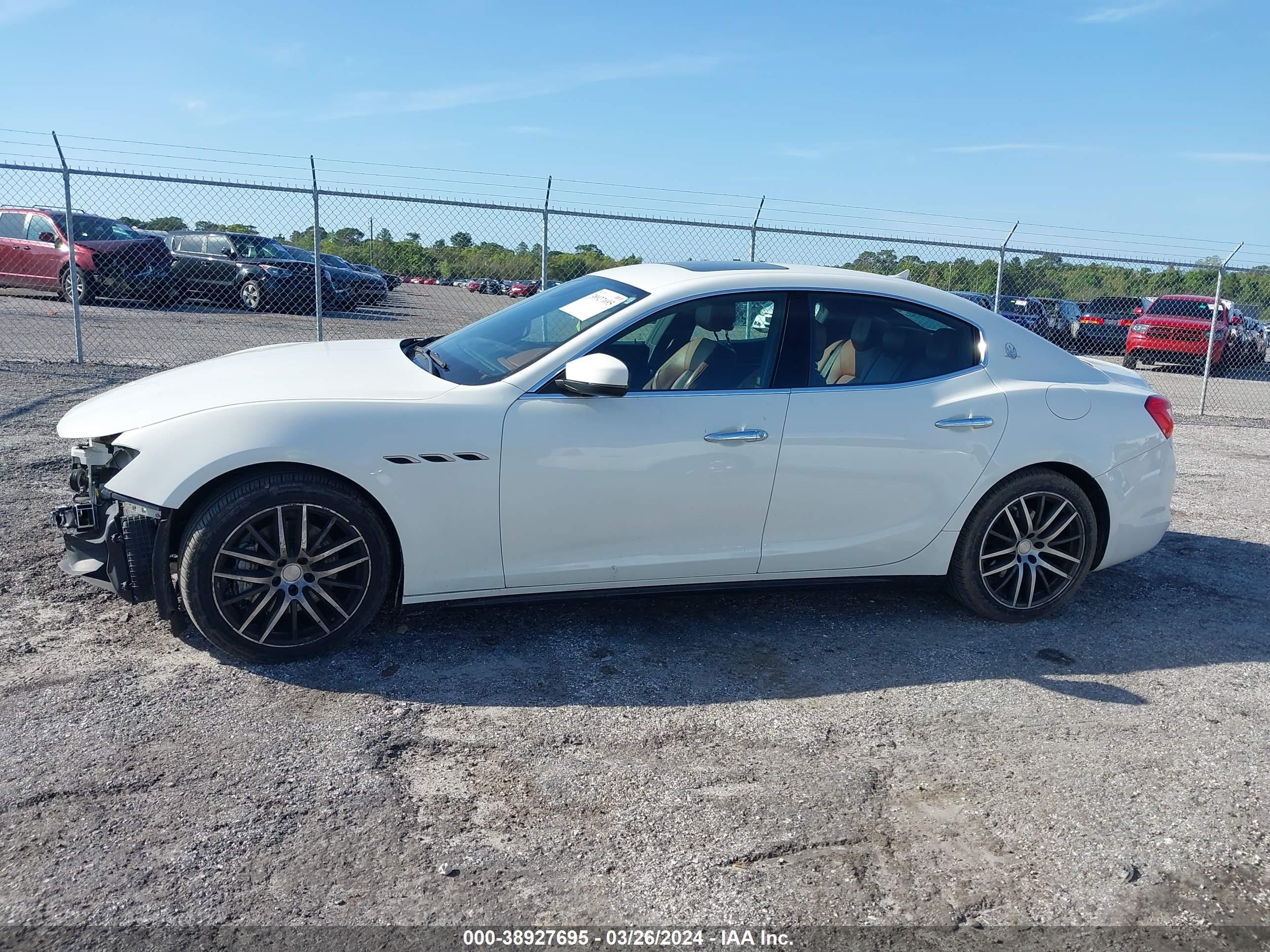 Photo 13 VIN: ZAM57XSA8J1278605 - MASERATI GHIBLI 