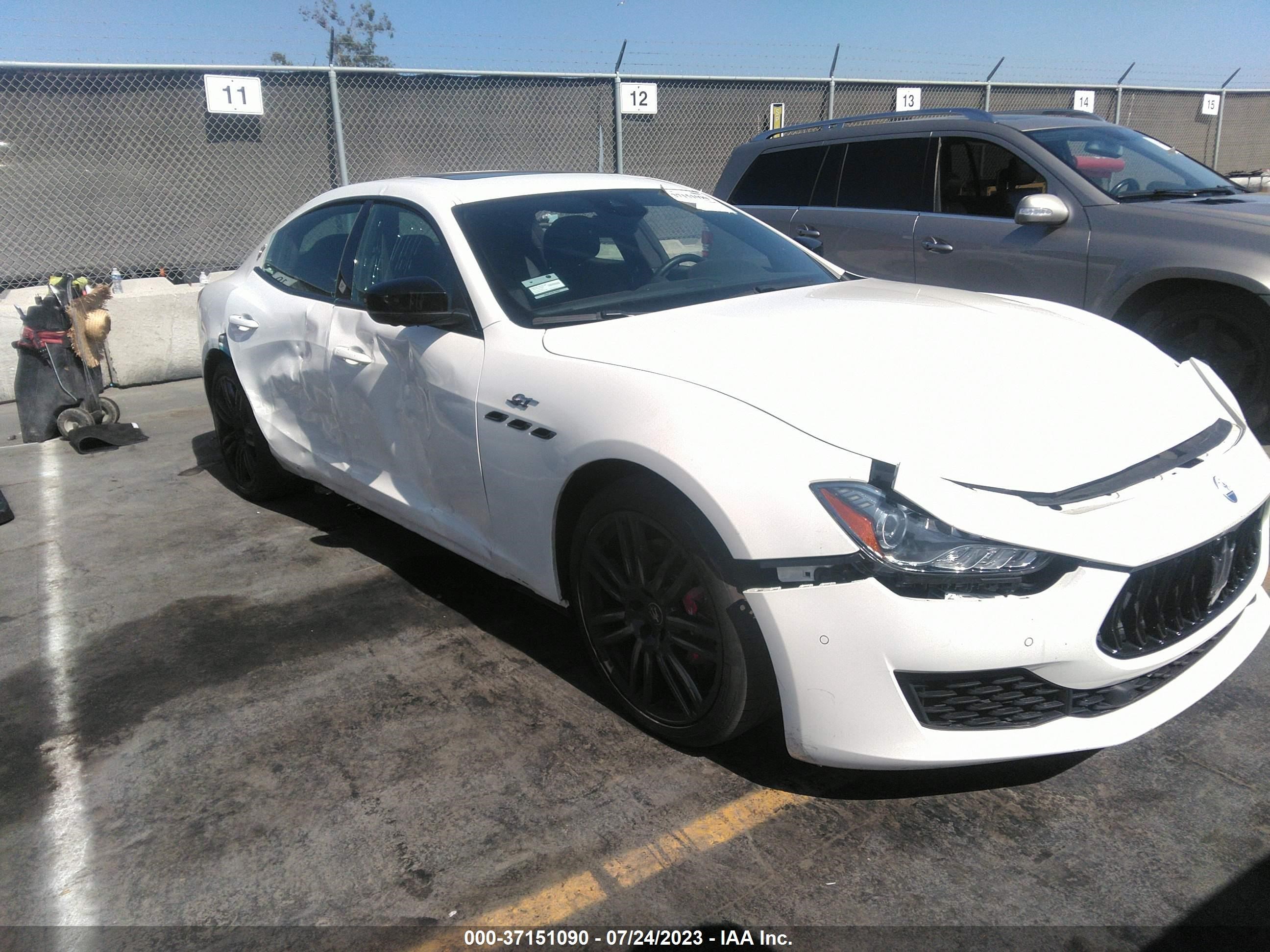 Photo 5 VIN: ZAM57XSAXN1388920 - MASERATI GHIBLI 