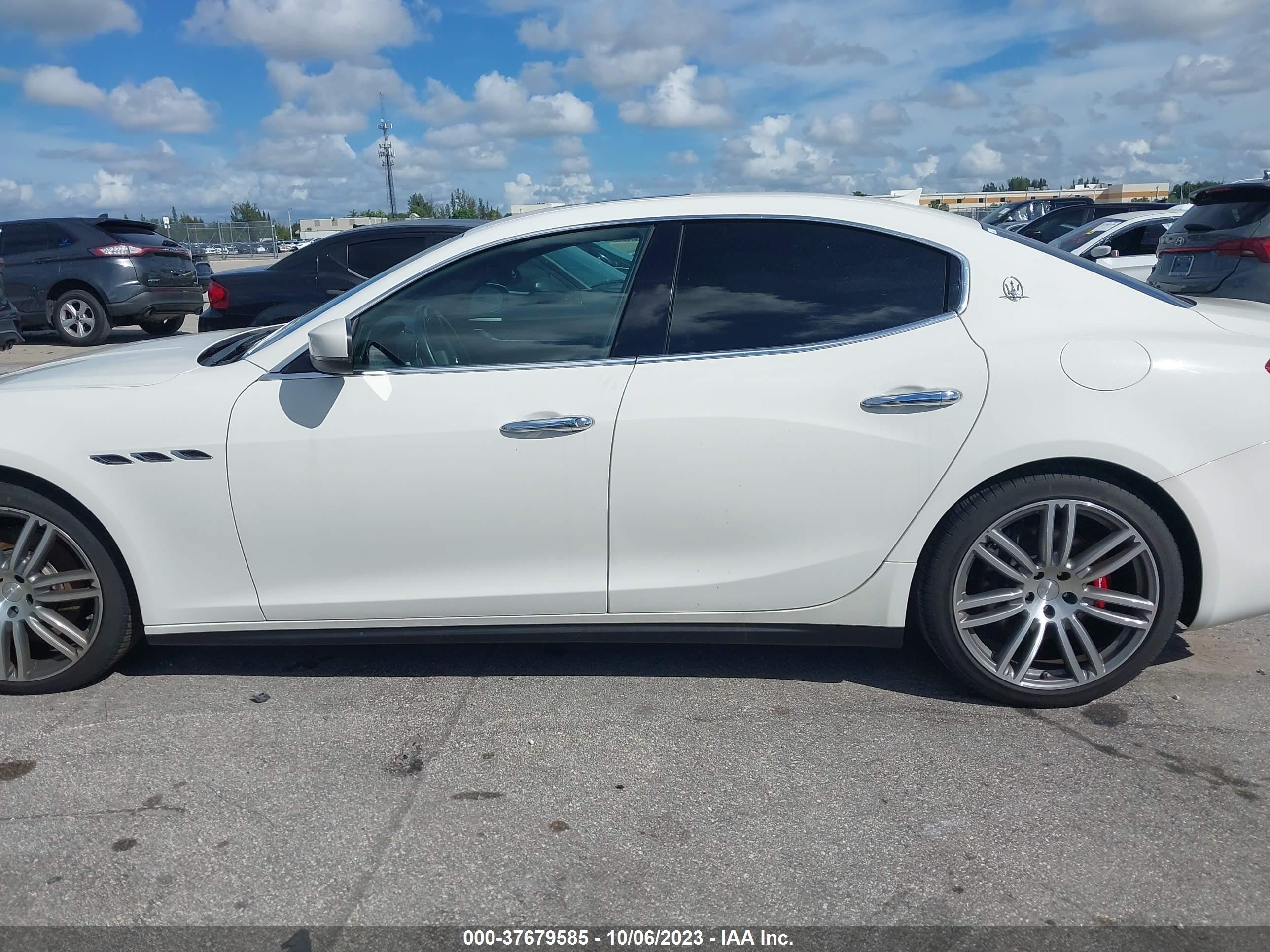 Photo 13 VIN: ZAM57YSA8K1311125 - MASERATI GHIBLI 