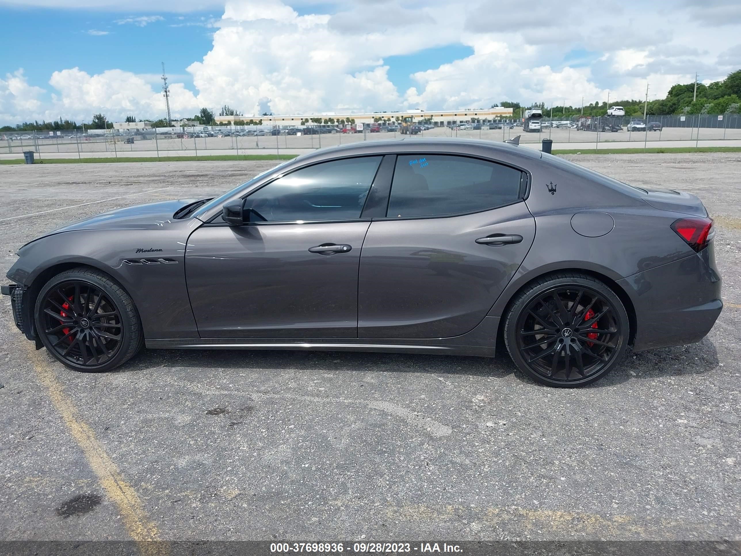 Photo 13 VIN: ZAM57YSM2N1383887 - MASERATI GHIBLI 