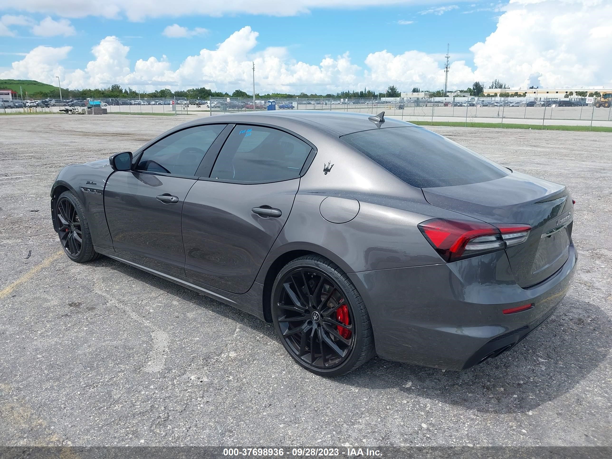 Photo 2 VIN: ZAM57YSM2N1383887 - MASERATI GHIBLI 