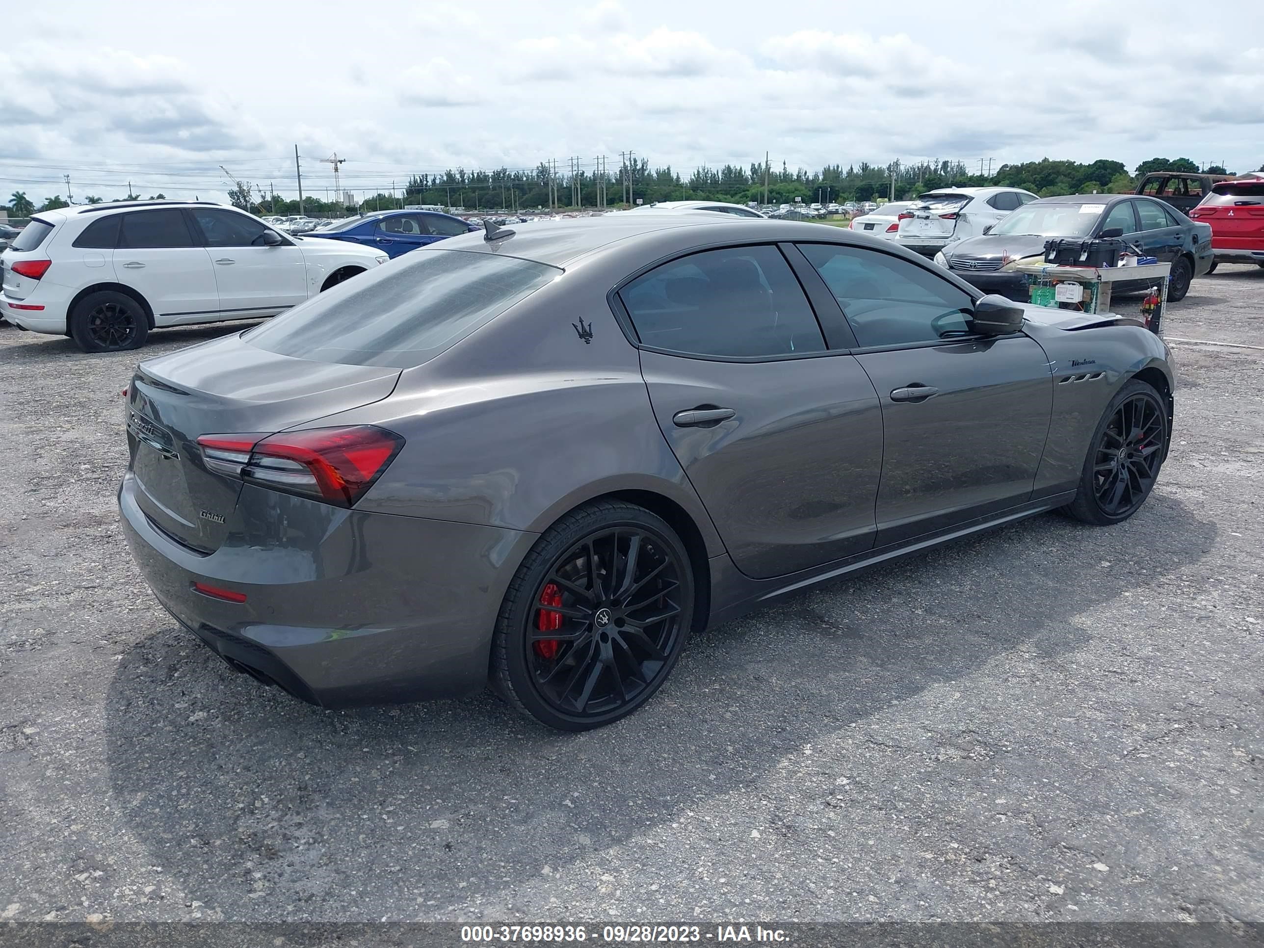 Photo 3 VIN: ZAM57YSM2N1383887 - MASERATI GHIBLI 