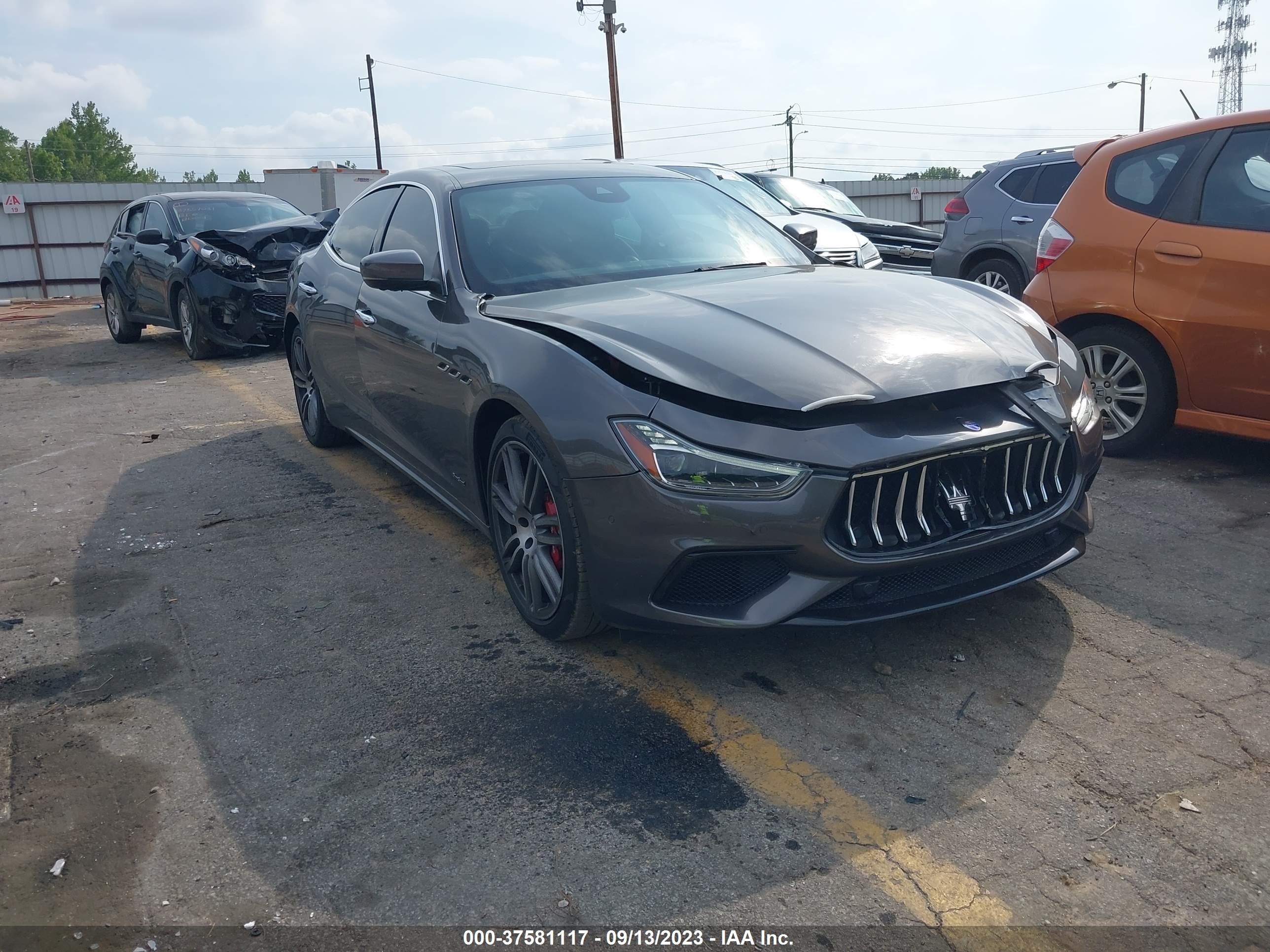 Photo 0 VIN: ZAM57YSS8J1268669 - MASERATI GHIBLI 