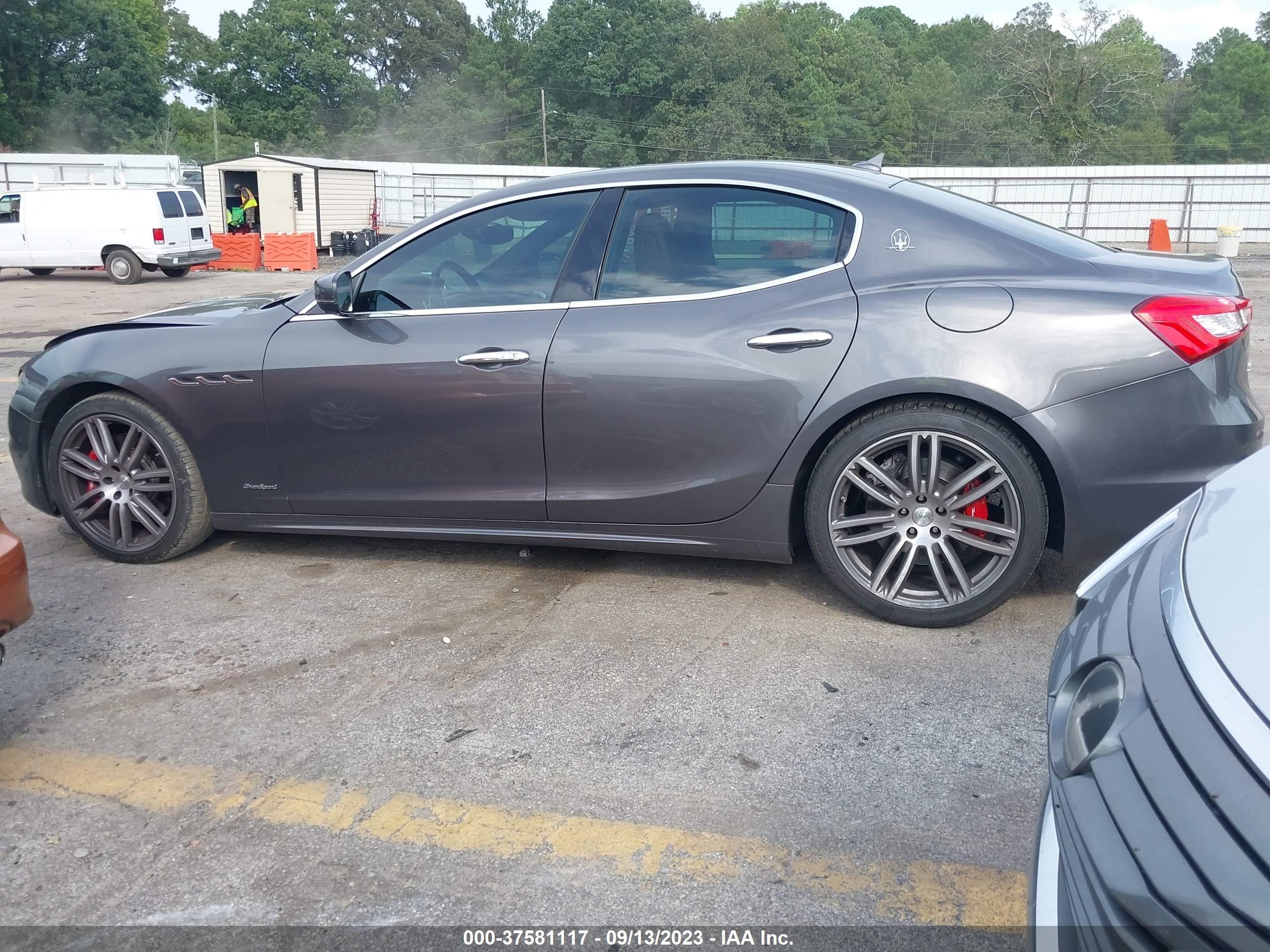 Photo 13 VIN: ZAM57YSS8J1268669 - MASERATI GHIBLI 