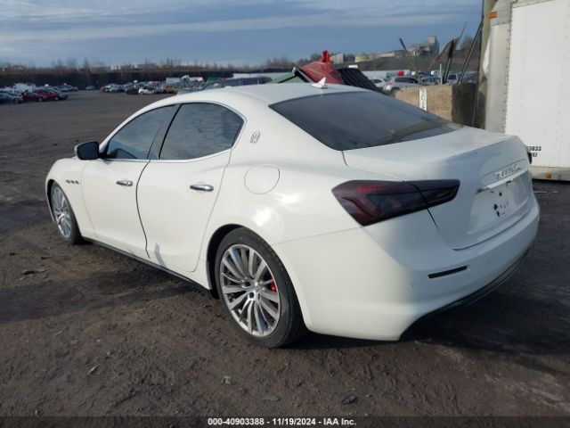 Photo 2 VIN: ZAM57YTA1J1304675 - MASERATI GHIBLI 