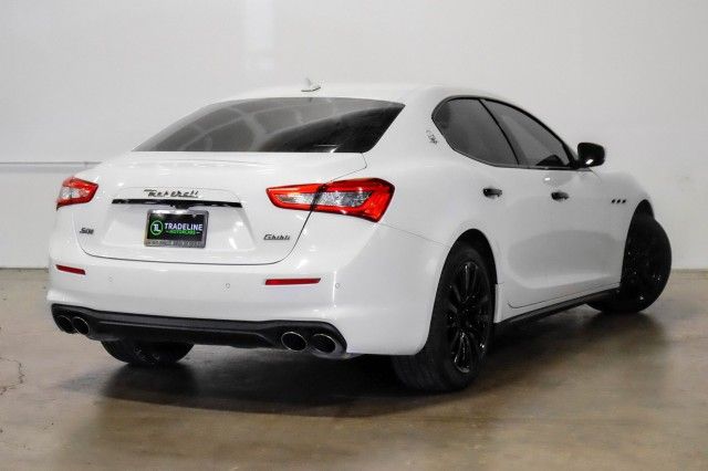 Photo 4 VIN: ZAM57YTA3J1300840 - MASERATI GHIBLI 