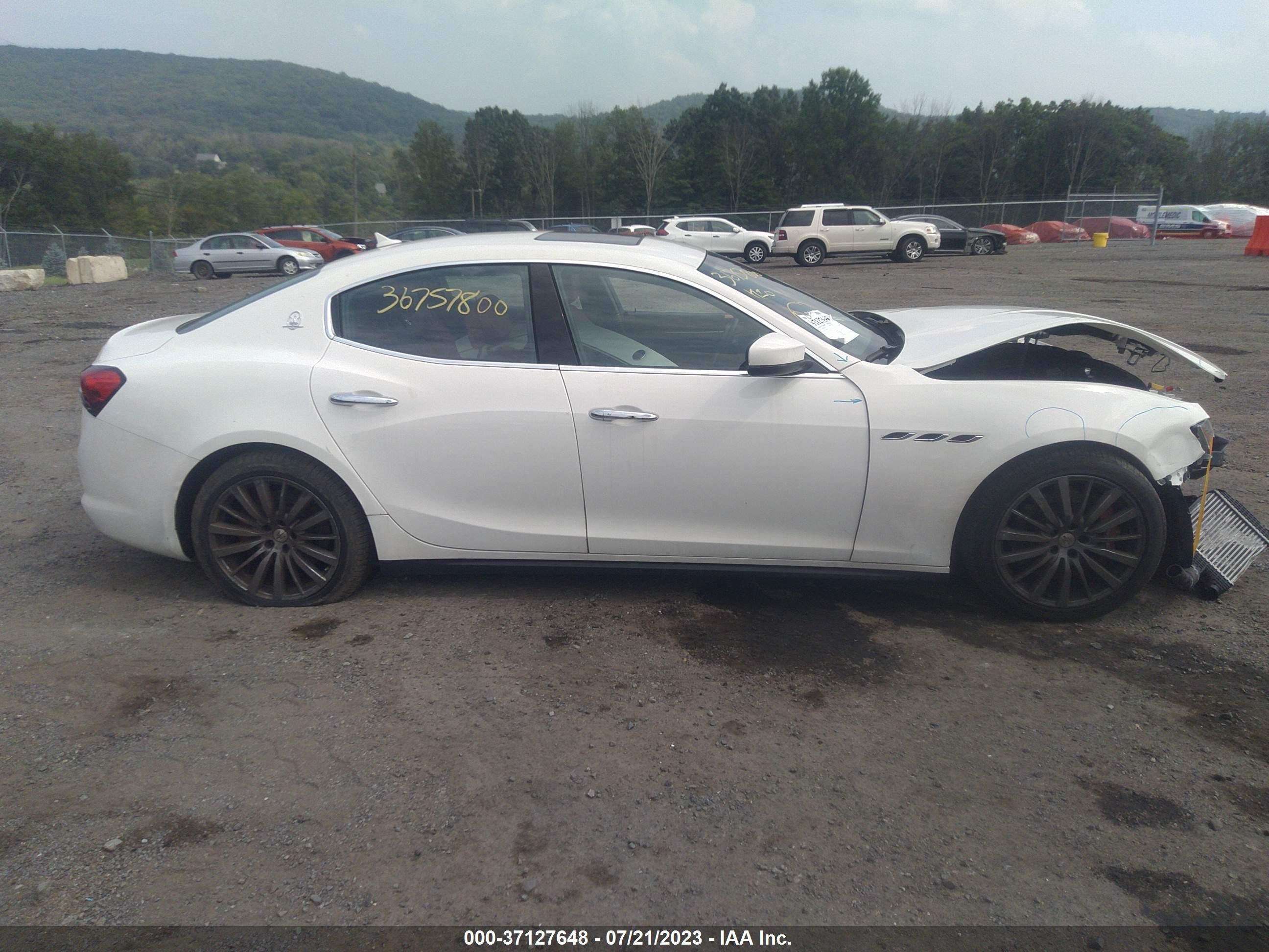 Photo 11 VIN: ZAM57YTA6M1369137 - MASERATI GHIBLI 