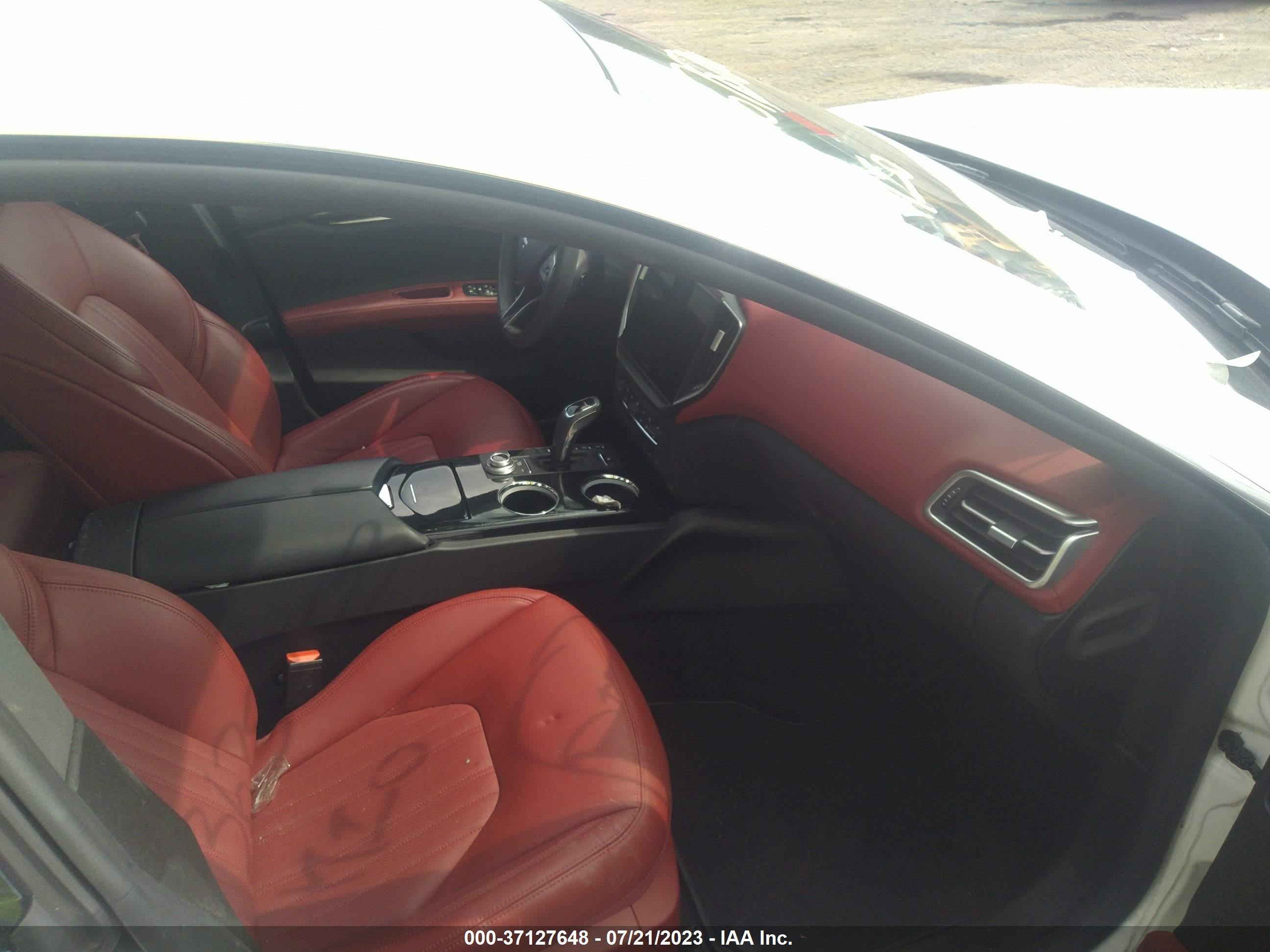 Photo 4 VIN: ZAM57YTA6M1369137 - MASERATI GHIBLI 