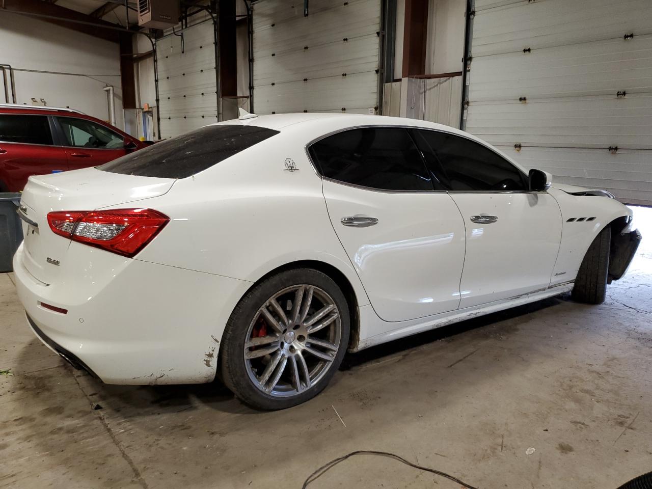 Photo 2 VIN: ZAM57YTL2K1312724 - MASERATI GHIBLI 