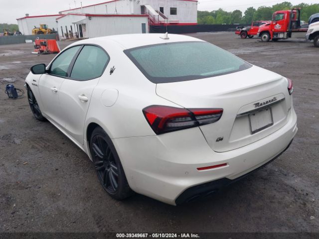 Photo 2 VIN: ZAM57YTM6N1389643 - MASERATI GHIBLI 