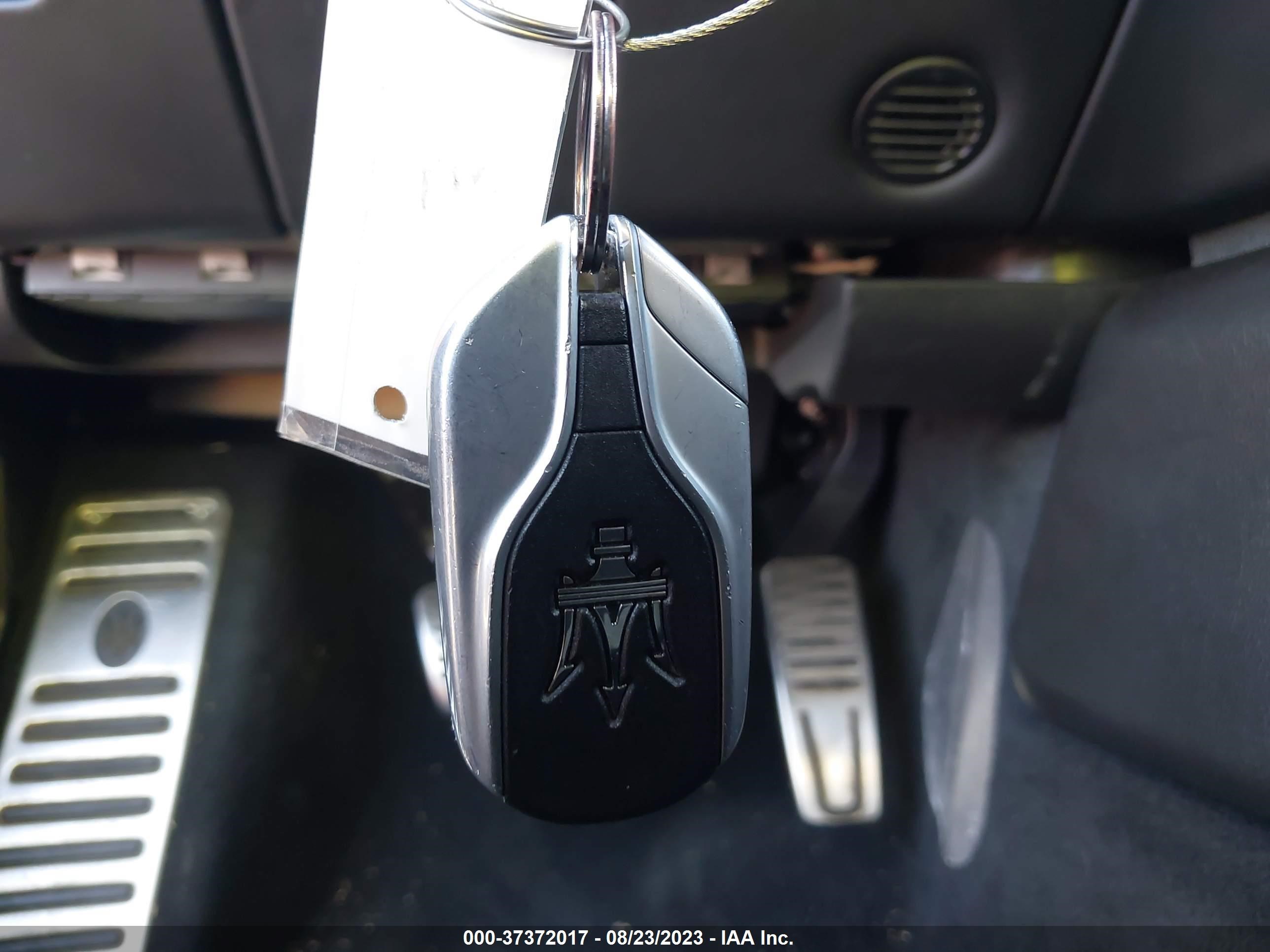 Photo 10 VIN: ZAM57YTS0J1270821 - MASERATI GHIBLI 