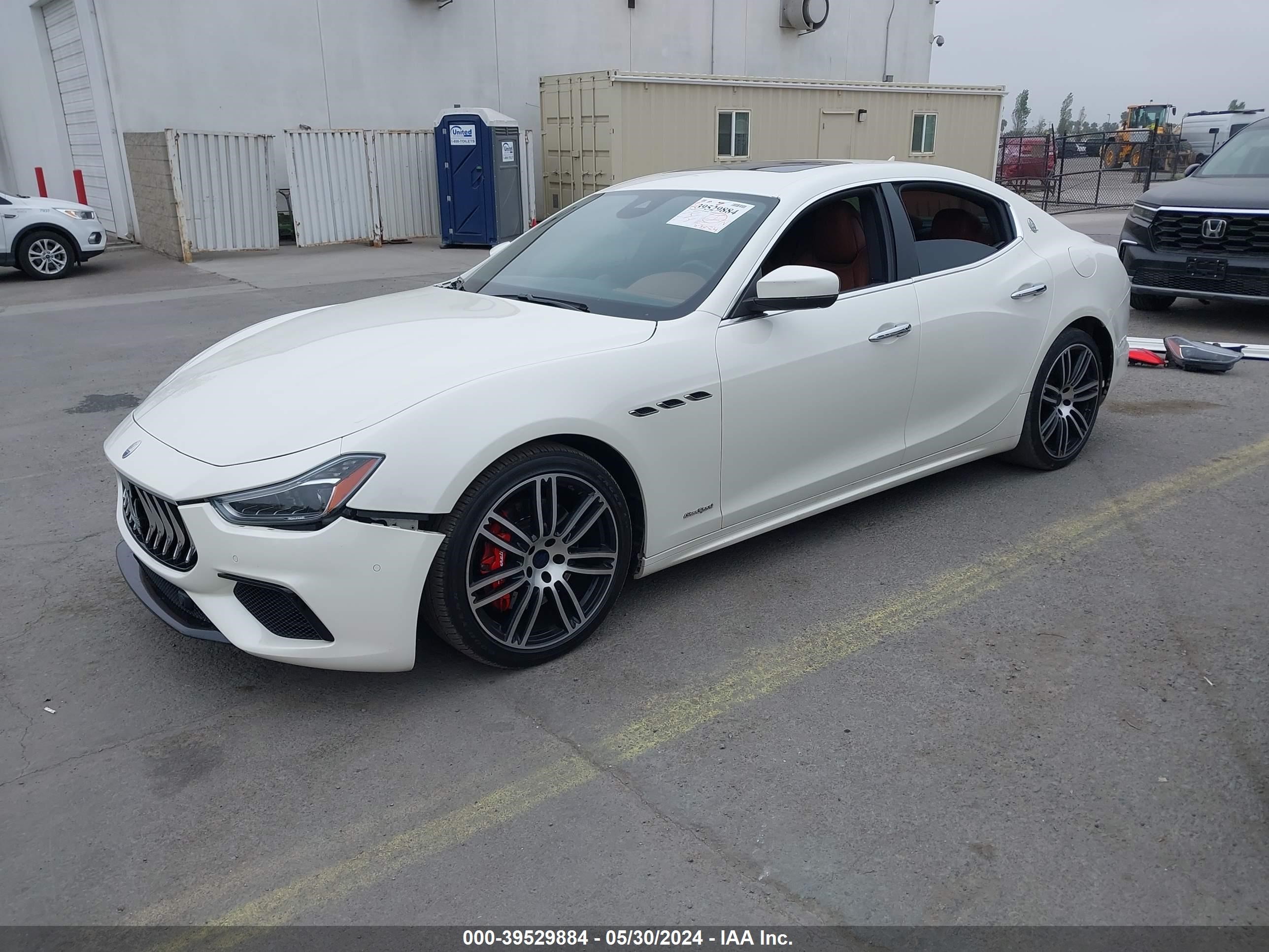 Photo 1 VIN: ZAM57YTSXK1315118 - MASERATI GHIBLI 