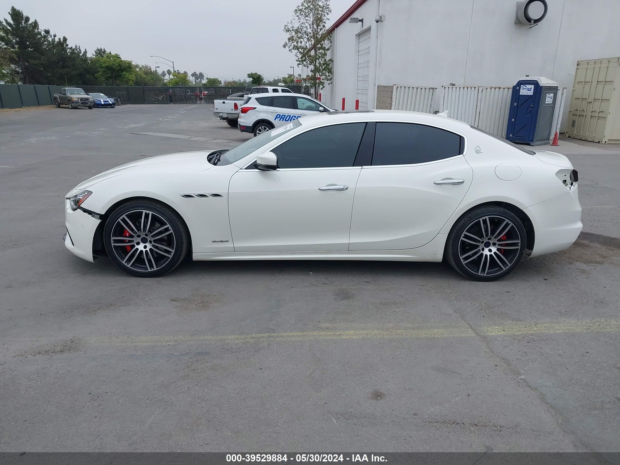 Photo 14 VIN: ZAM57YTSXK1315118 - MASERATI GHIBLI 