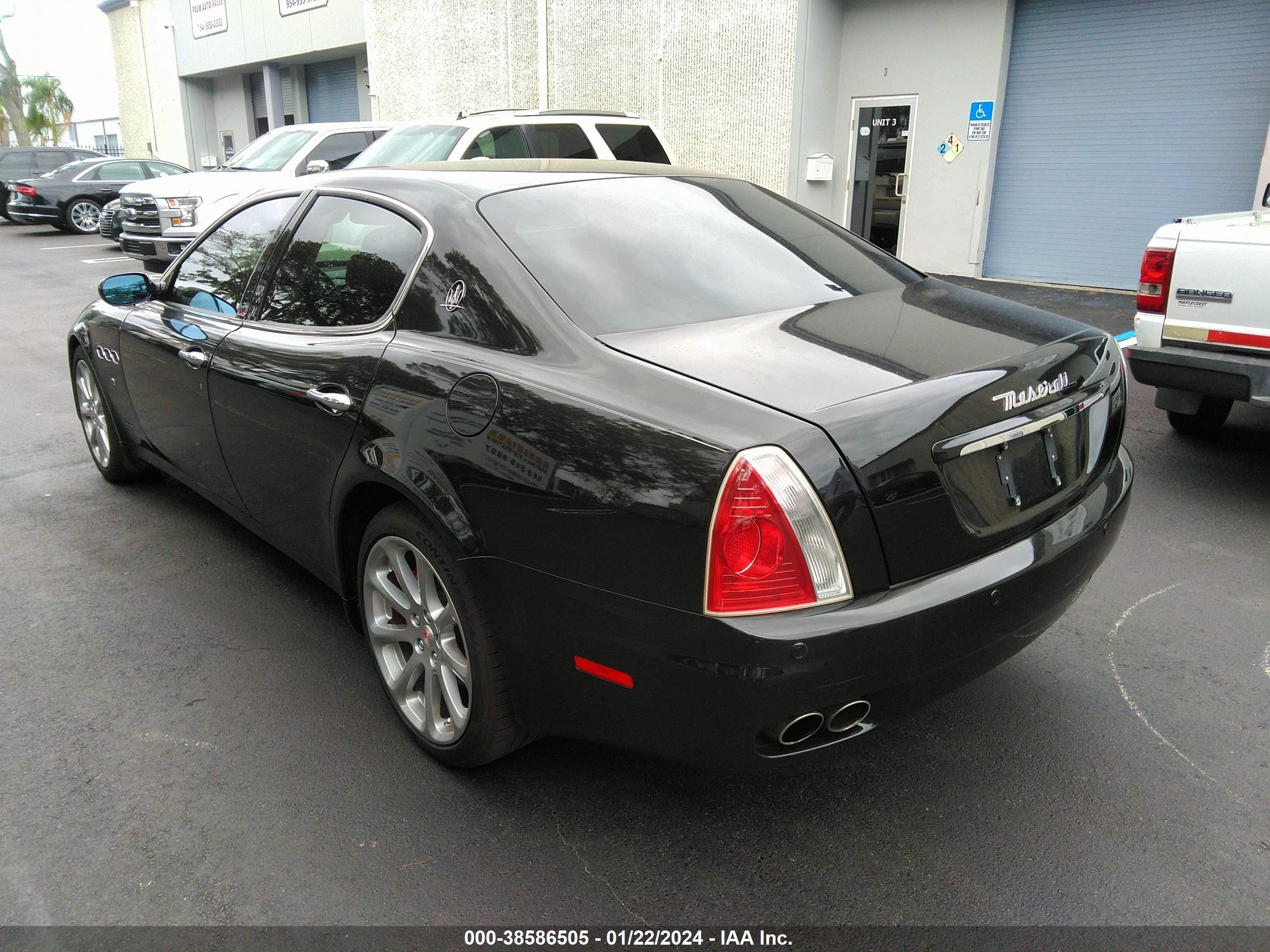 Photo 2 VIN: ZAMFE39A770031812 - MASERATI QUATTROPORTE 