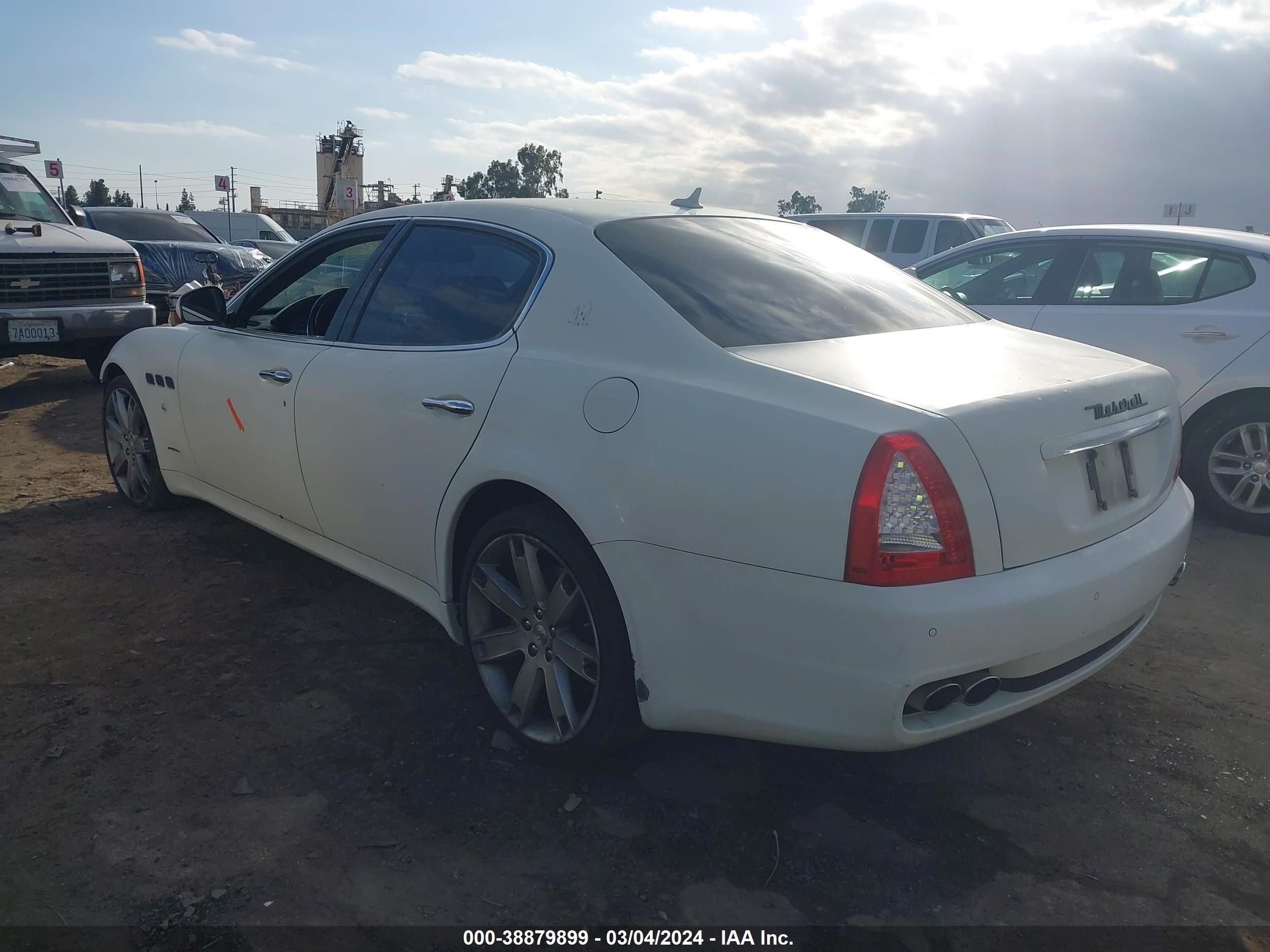 Photo 2 VIN: ZAMFK39A390043841 - MASERATI QUATTROPORTE 