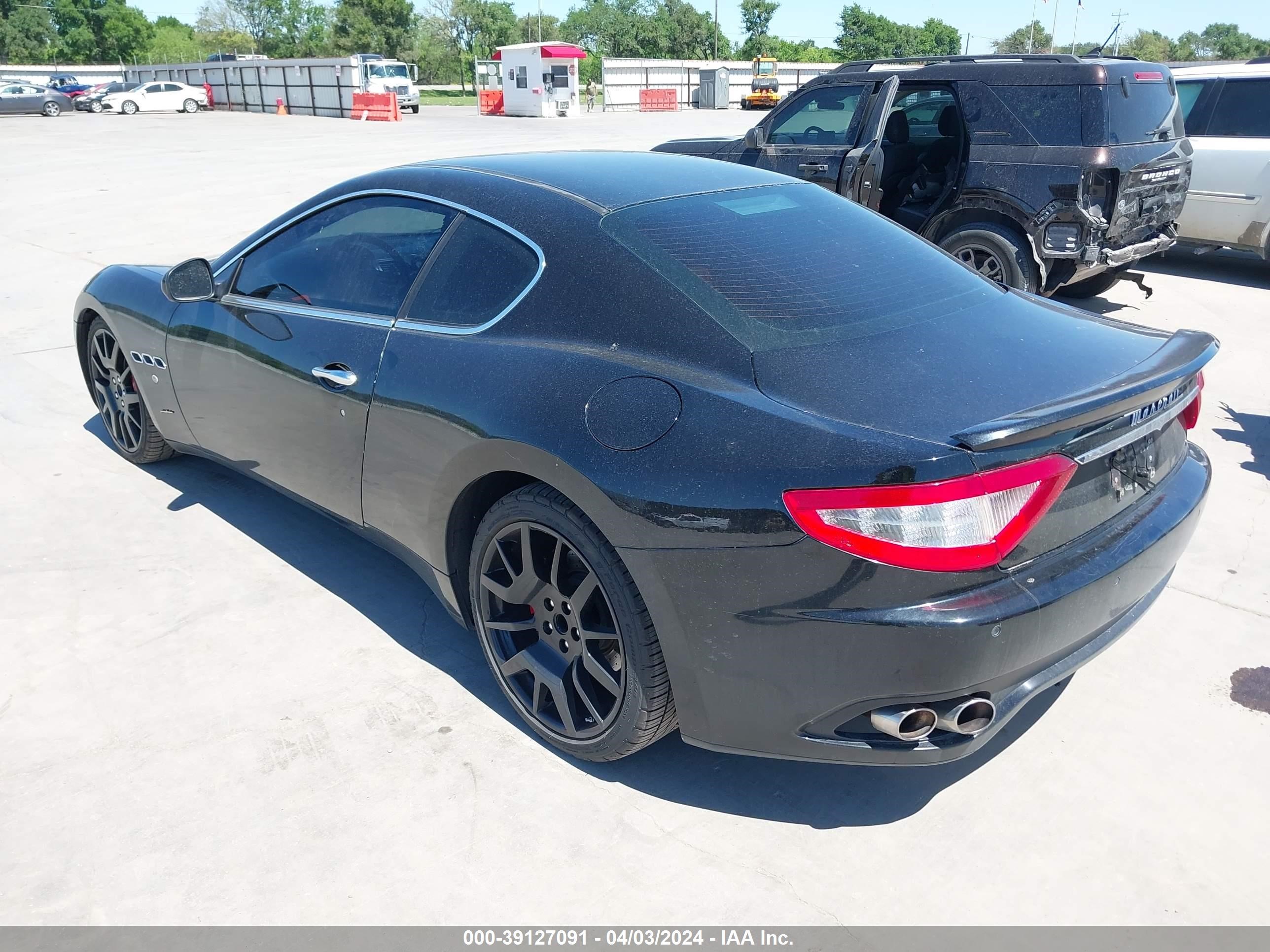 Photo 2 VIN: ZAMGJ45A780041902 - MASERATI GRANTURISMO 