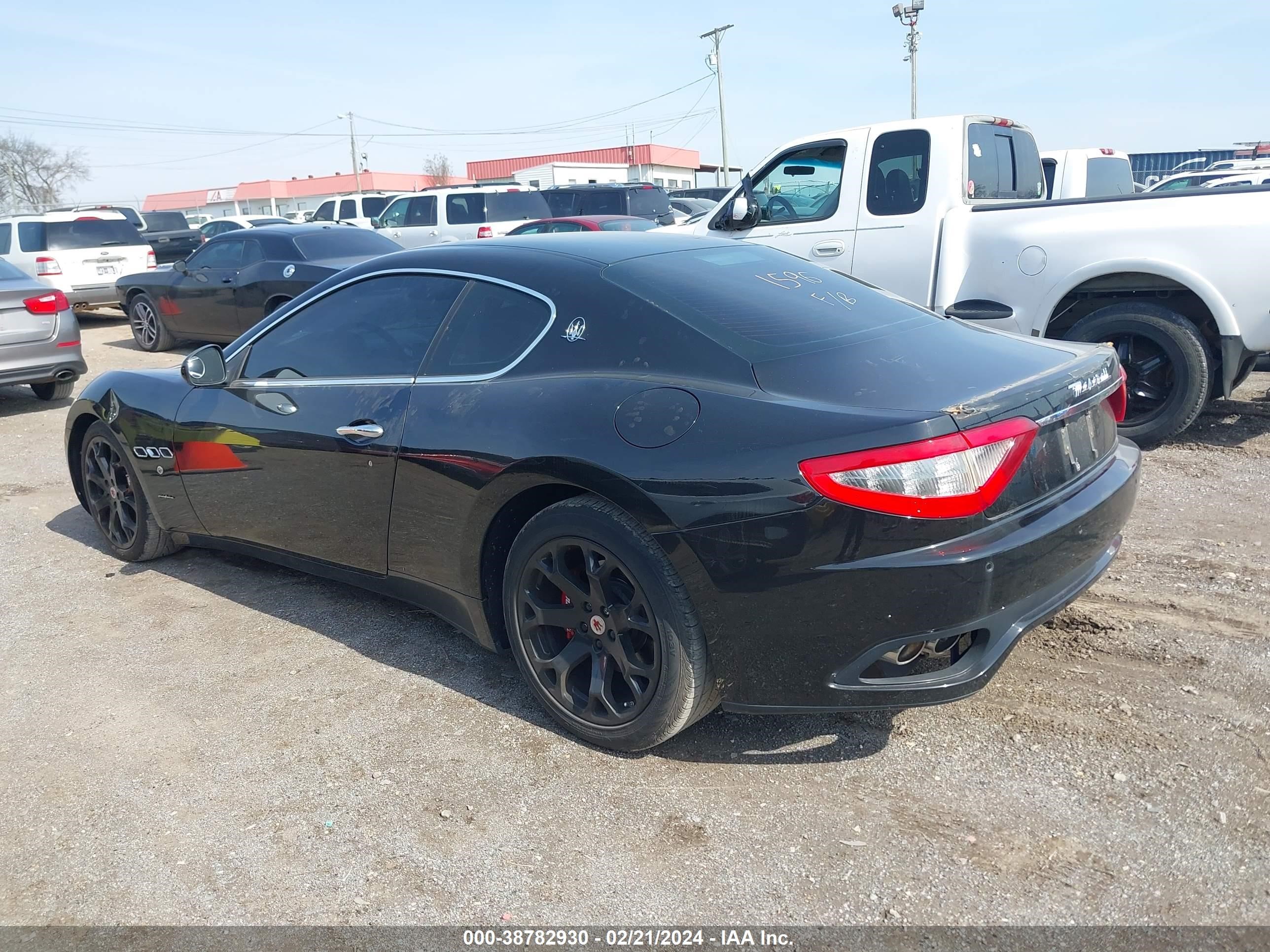 Photo 2 VIN: ZAMGJ45A980033929 - MASERATI GRANTURISM 