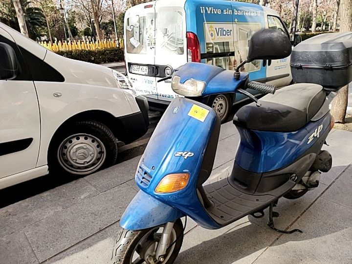 Photo 3 VIN: ZAPC0600000086573 - PIAGGIO ZIP 