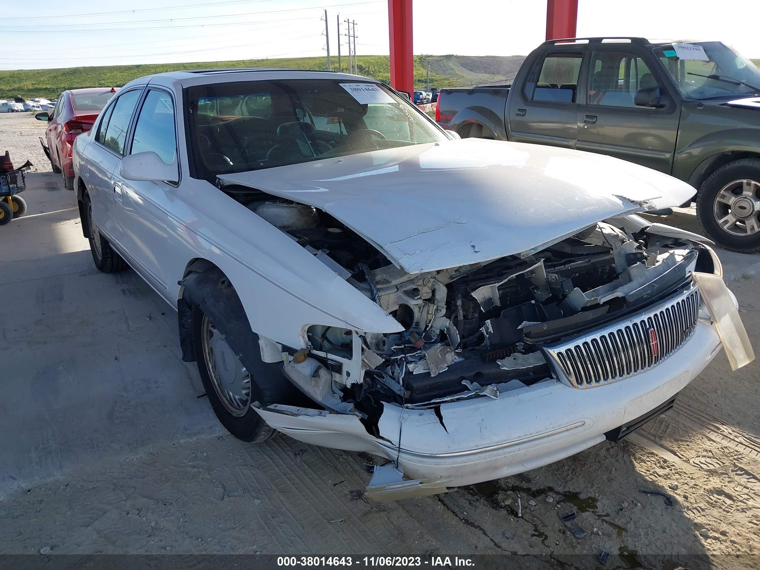 Photo 5 VIN: ZAPCA06B3N5103795 - LINCOLN CONTINENTAL 