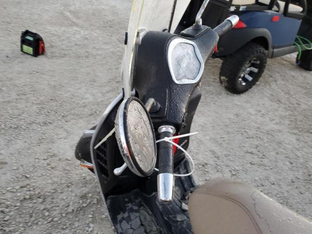 Photo 8 VIN: ZAPM459LXF5200040 - VESPA GTS 300 SU 