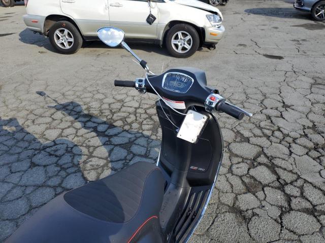 Photo 4 VIN: ZAPM818G3M5801918 - VESPA MOTORCYCLE 